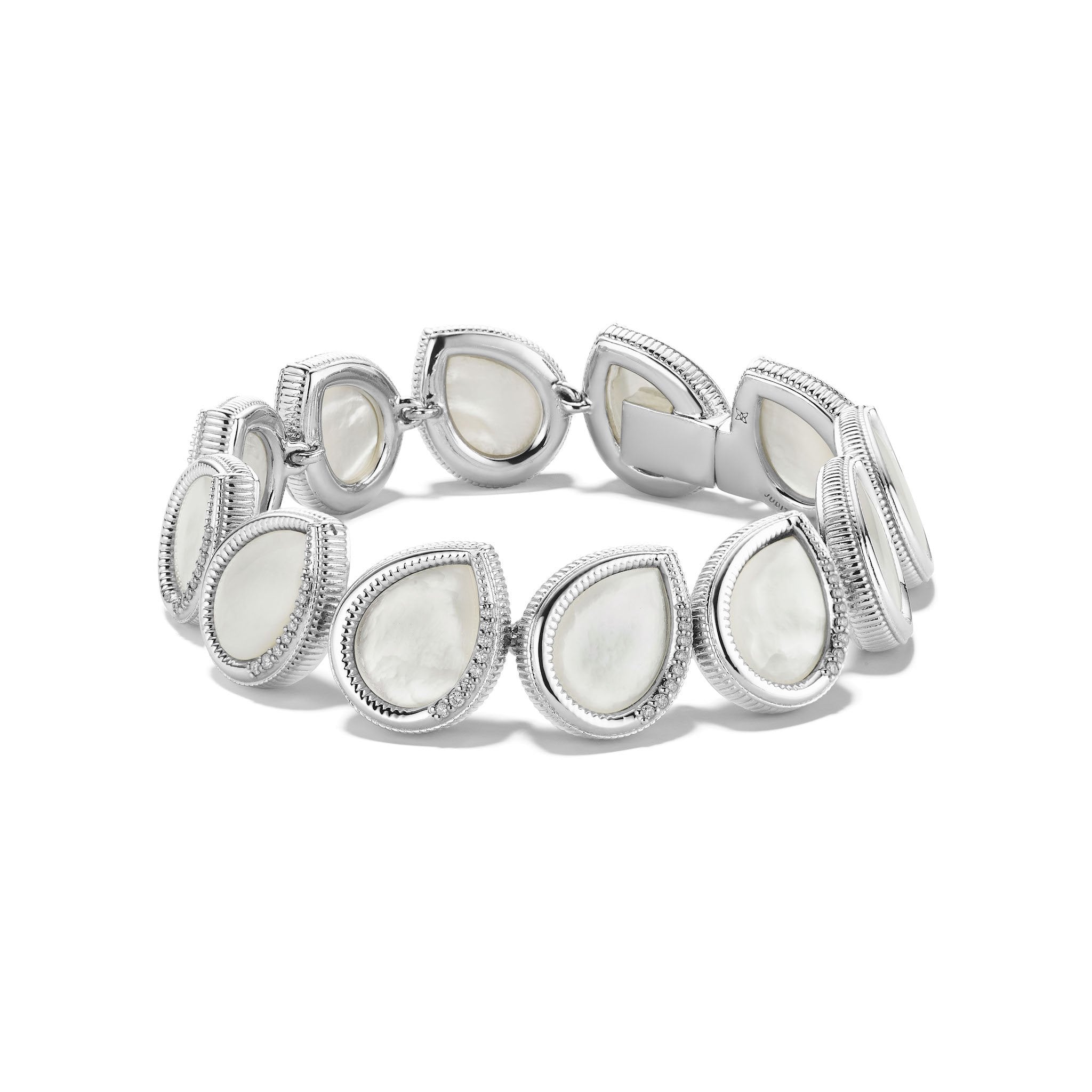 Jardin Petal Bracelet With Mother Of Pearl And Diamonds