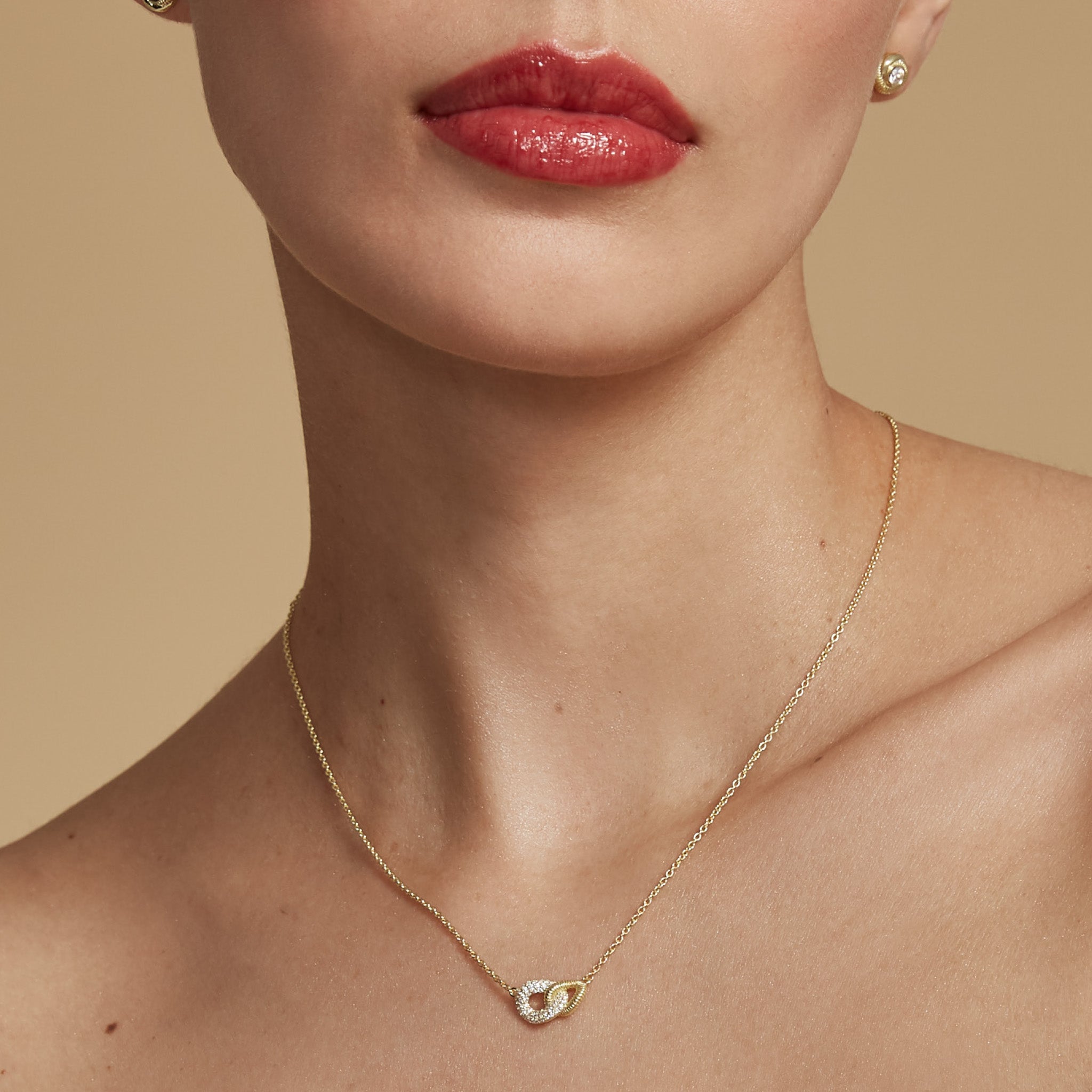 Eternity Link Necklace with Diamonds in 18K