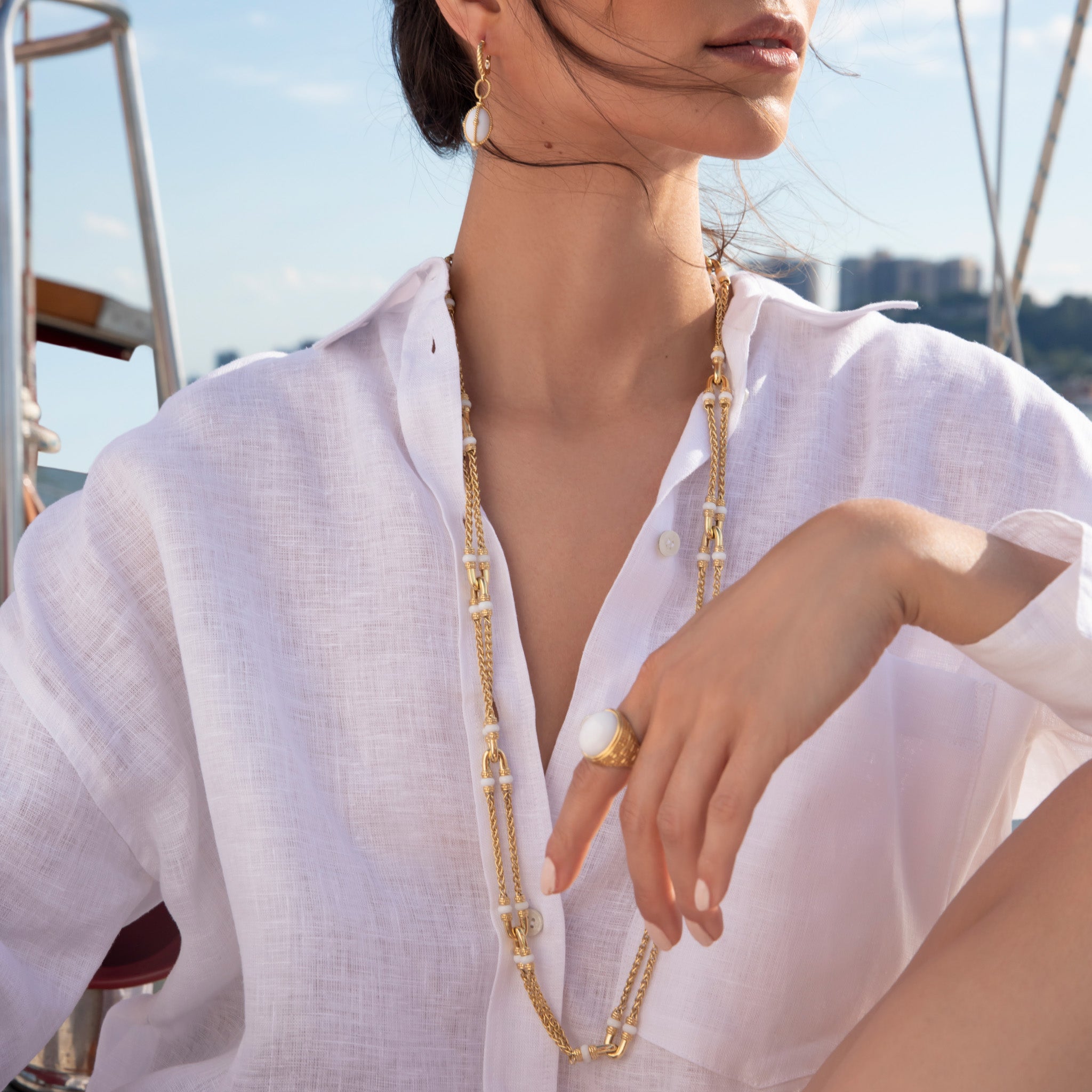Ocean Reef Statement Necklace with White Agate in 18K Gold Vermeil