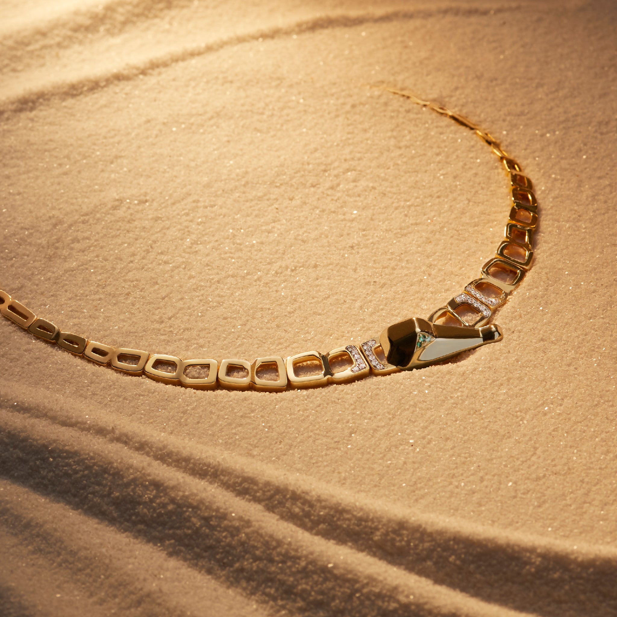 Selvaggia Croco Collar Necklace with Emerald and Diamonds in 14K