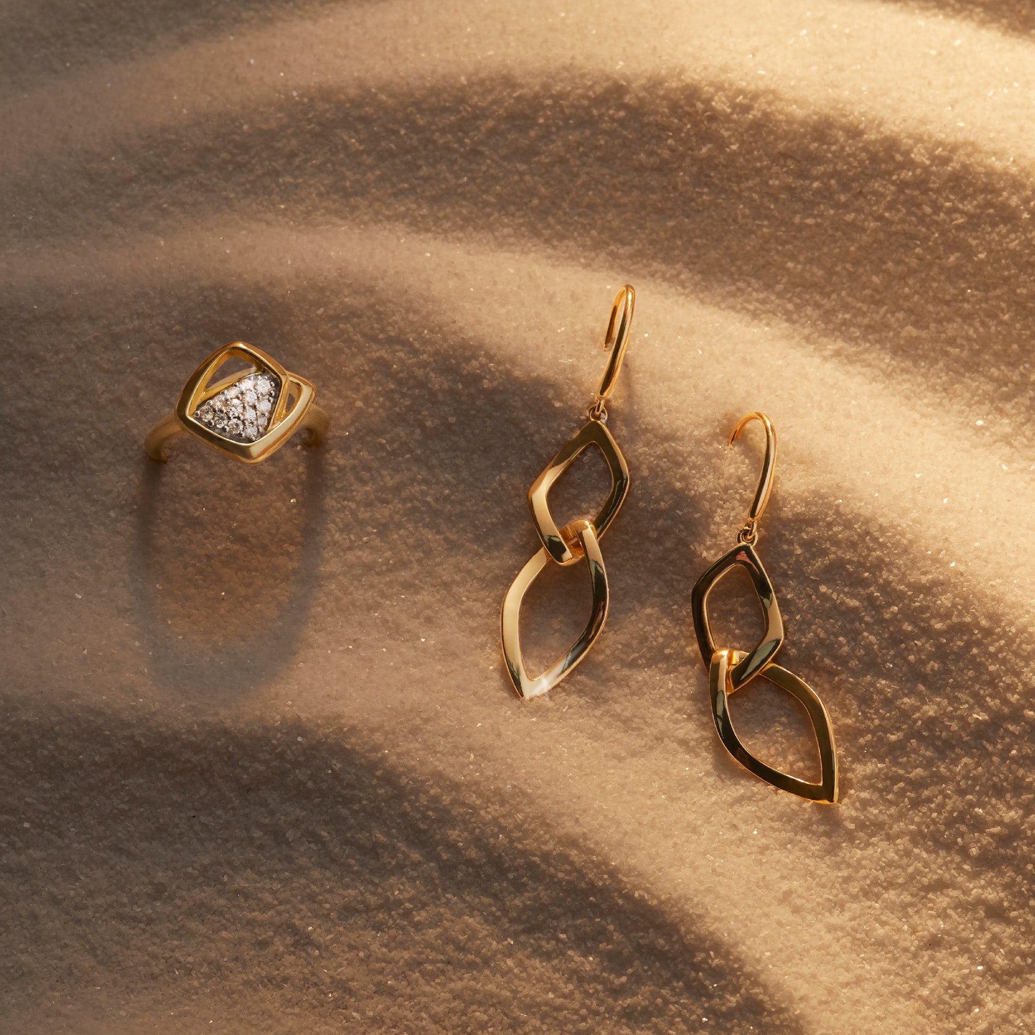 Selvaggia Ring with Diamonds in 14K