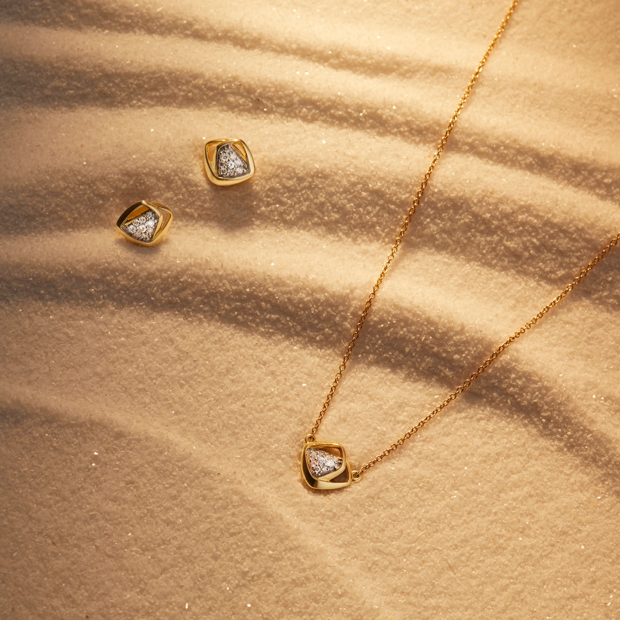 Selvaggia Stud Earrings with Diamonds in 14K