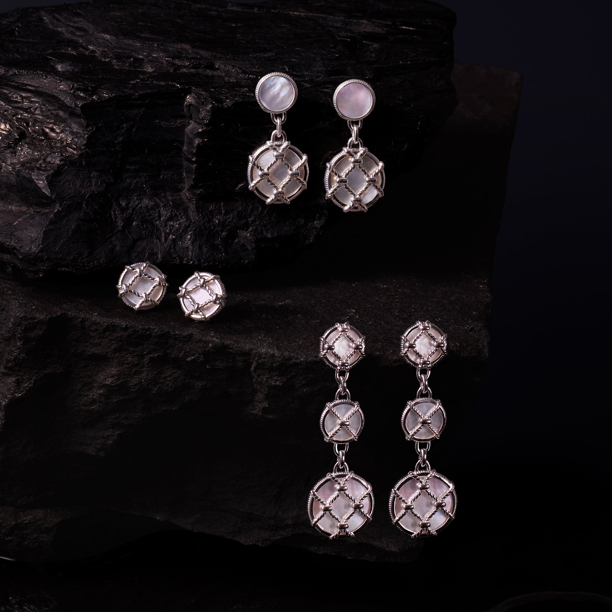 Isola Stud Earrings with Mother of Pearl