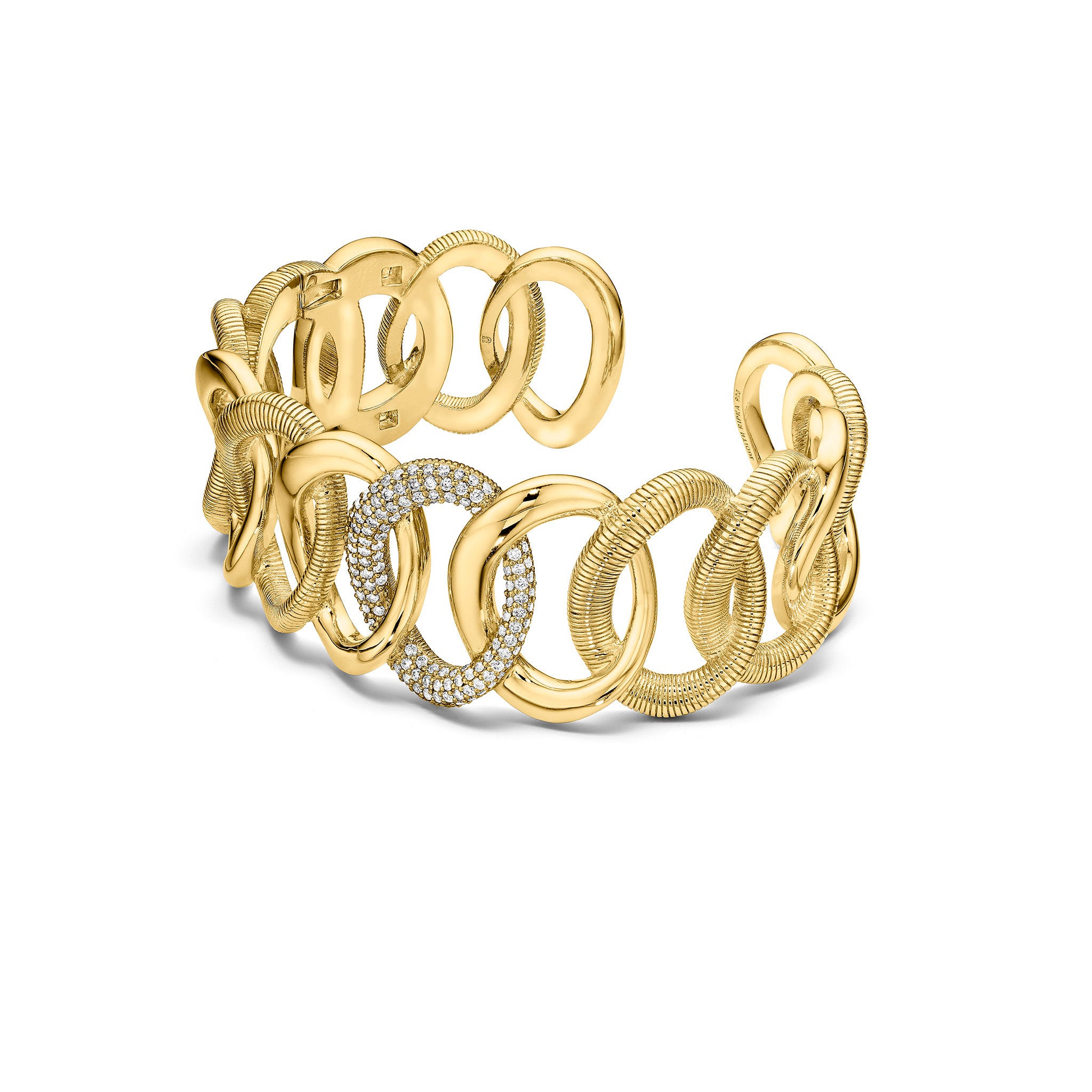 Eternity Interlocking Link Cuff With Diamonds In 18K