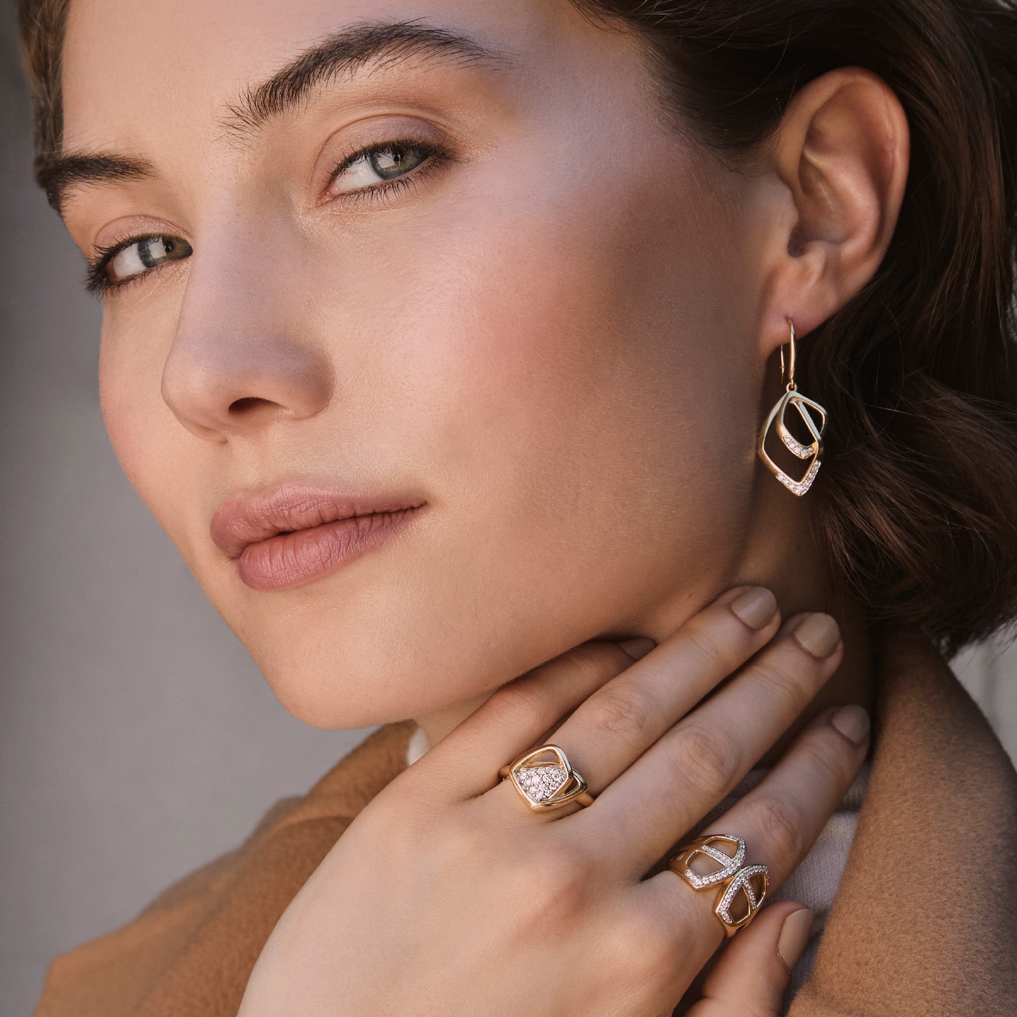Selvaggia Wide Band Ring with Diamonds in 14K