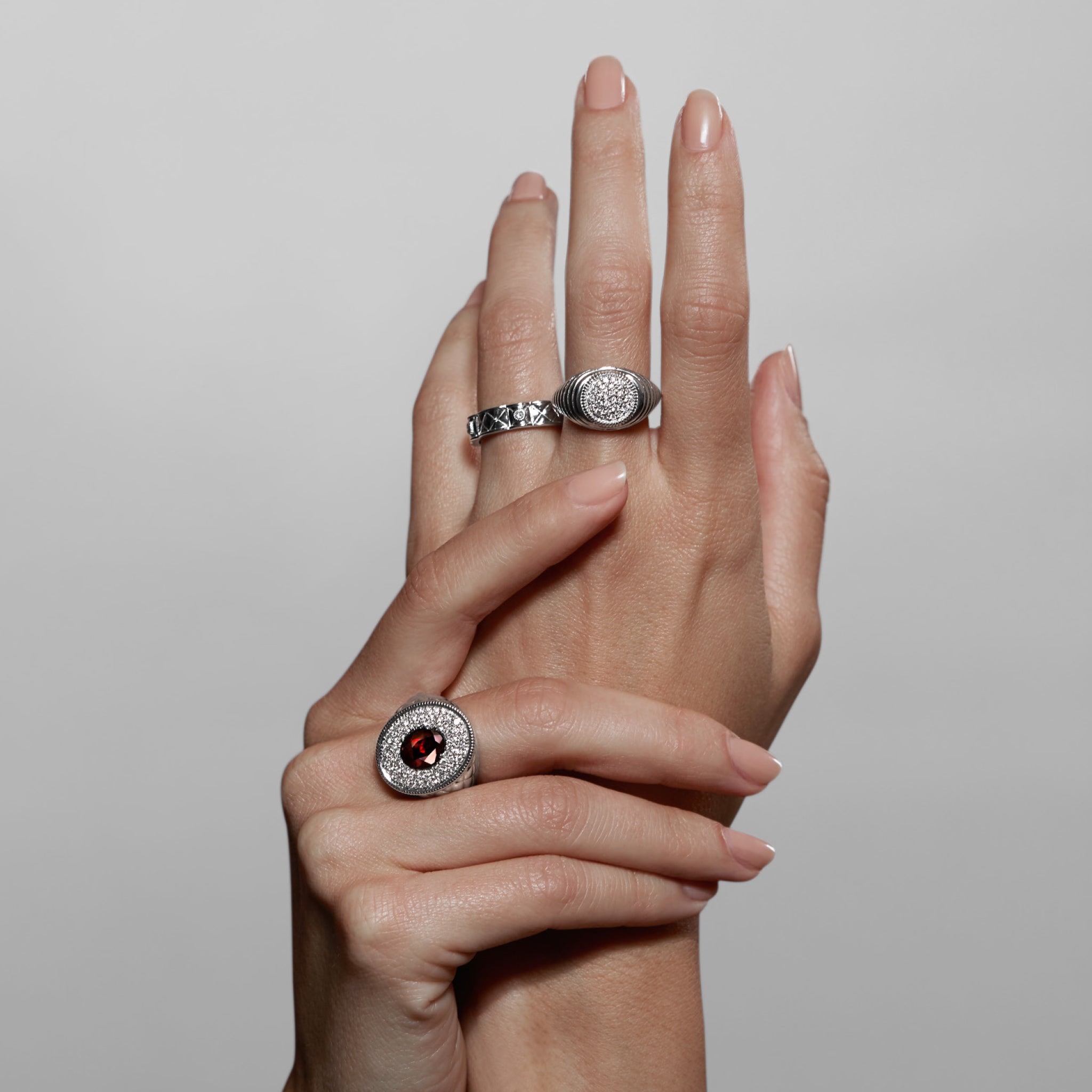 Max Oval Ring with Garnet and Diamonds