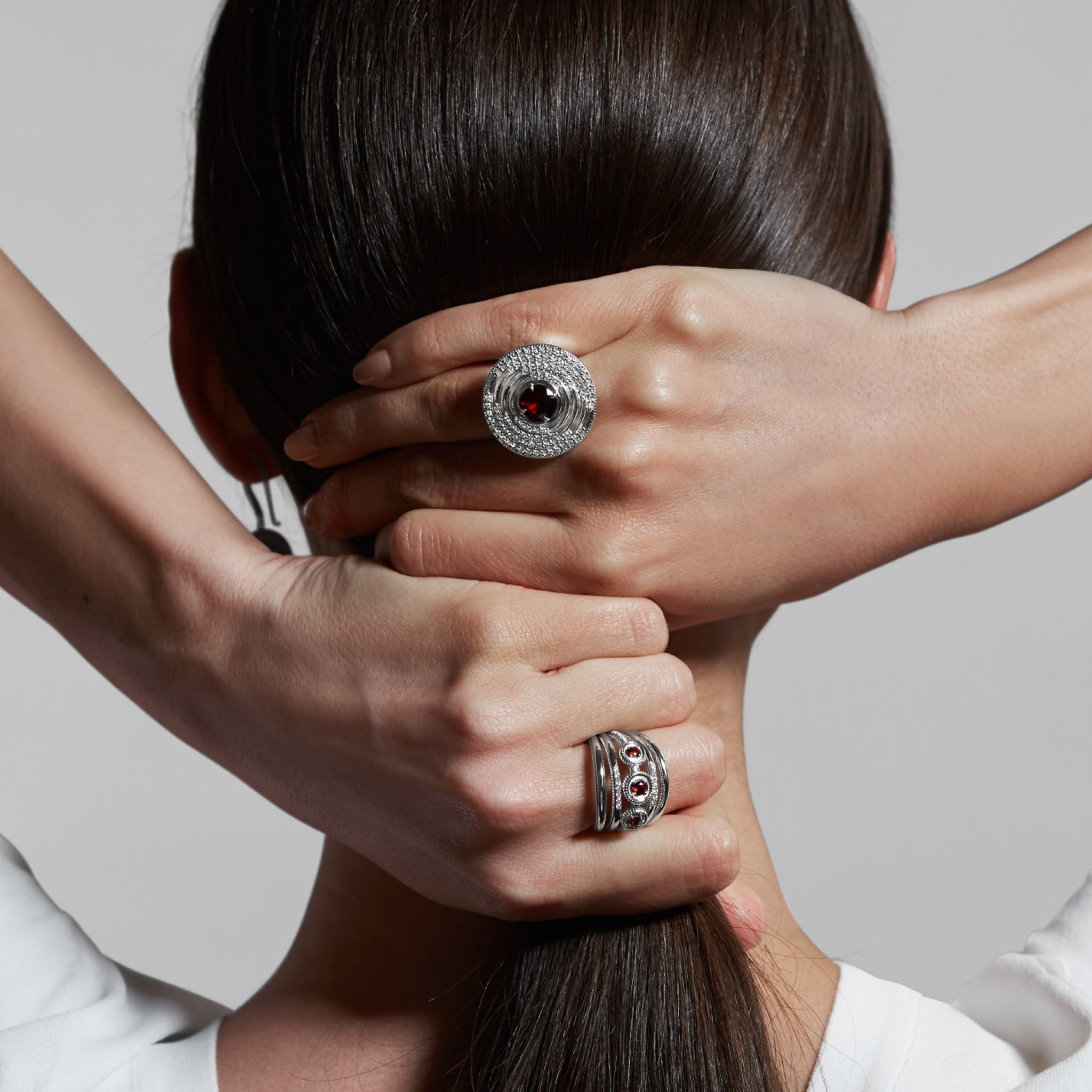 Max Band Ring with Garnet and Diamonds