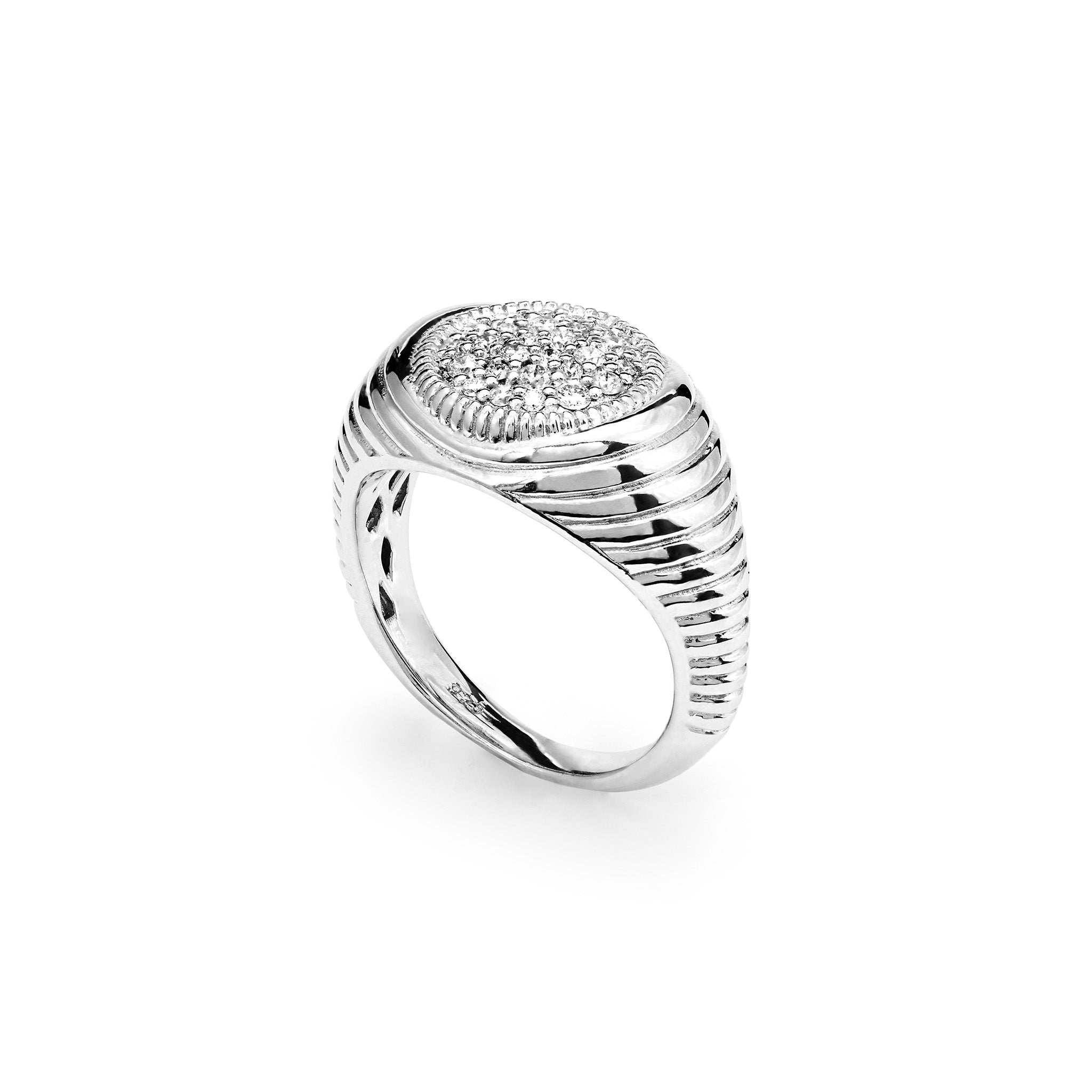Max Signet Ring with Diamonds