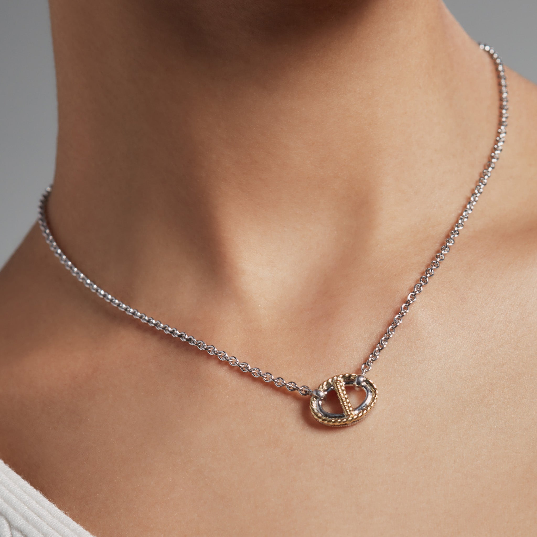 Vienna Single Link Necklace with 18K Gold