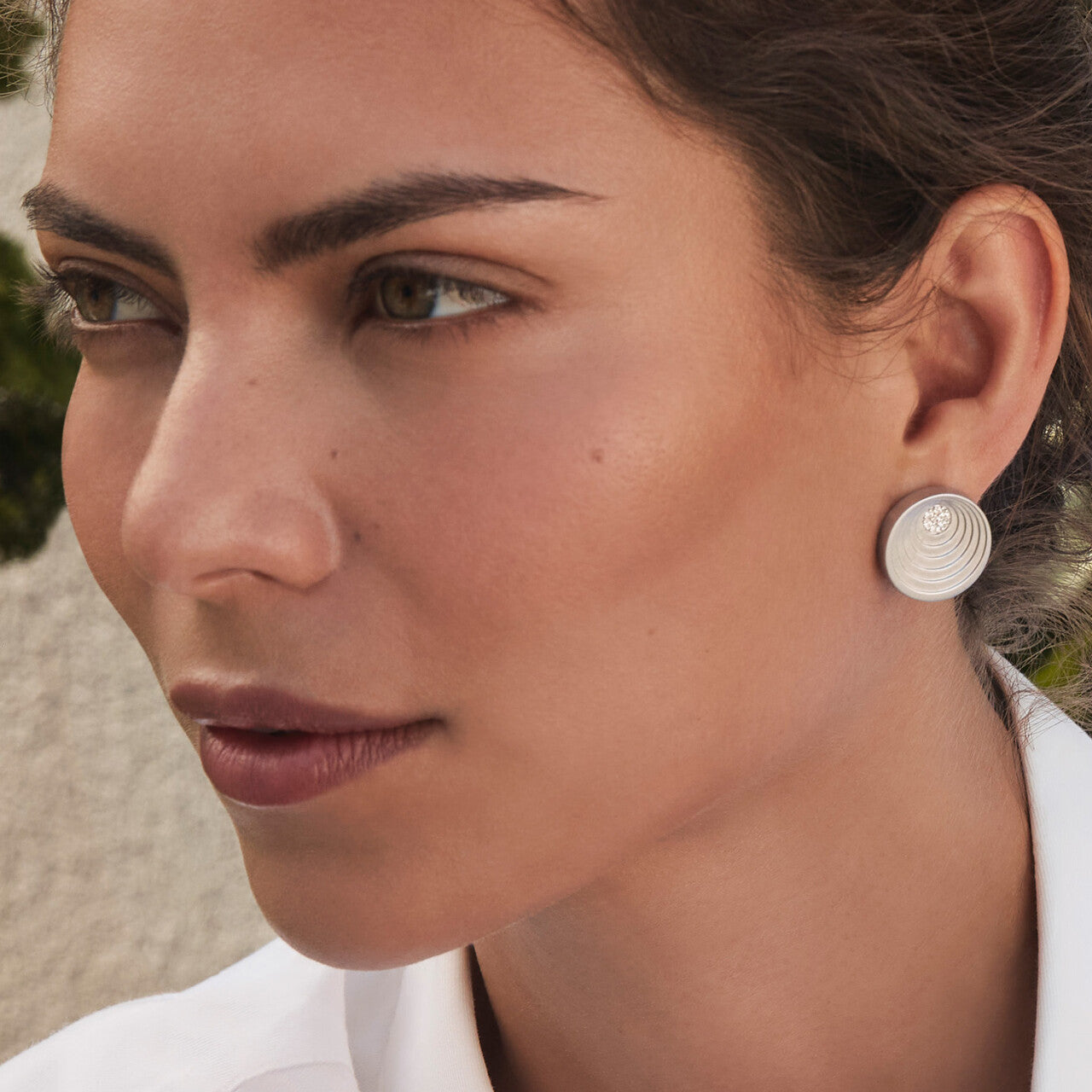 Ayah Earrings with White Sapphire