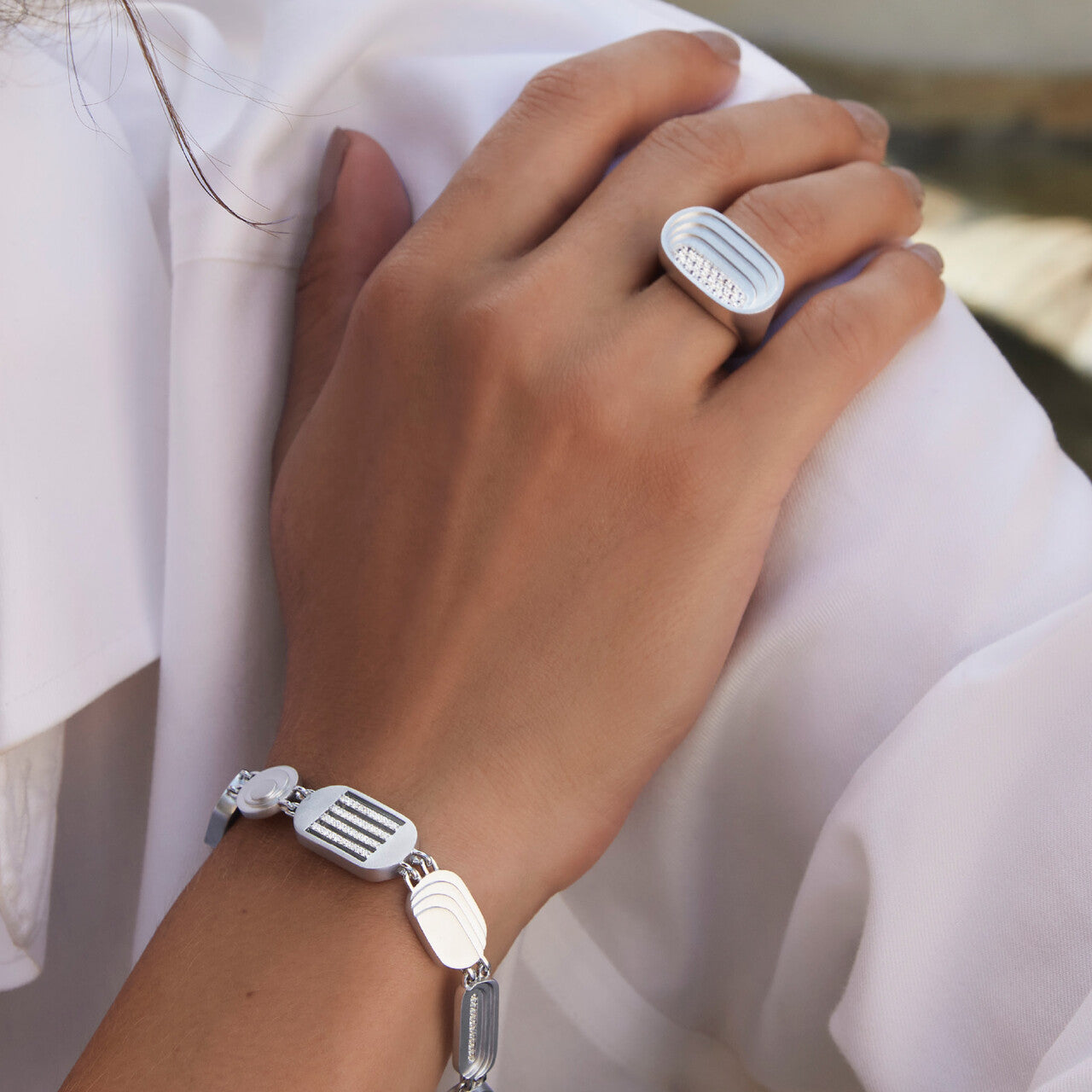 Ayah Bracelet with White Sapphire